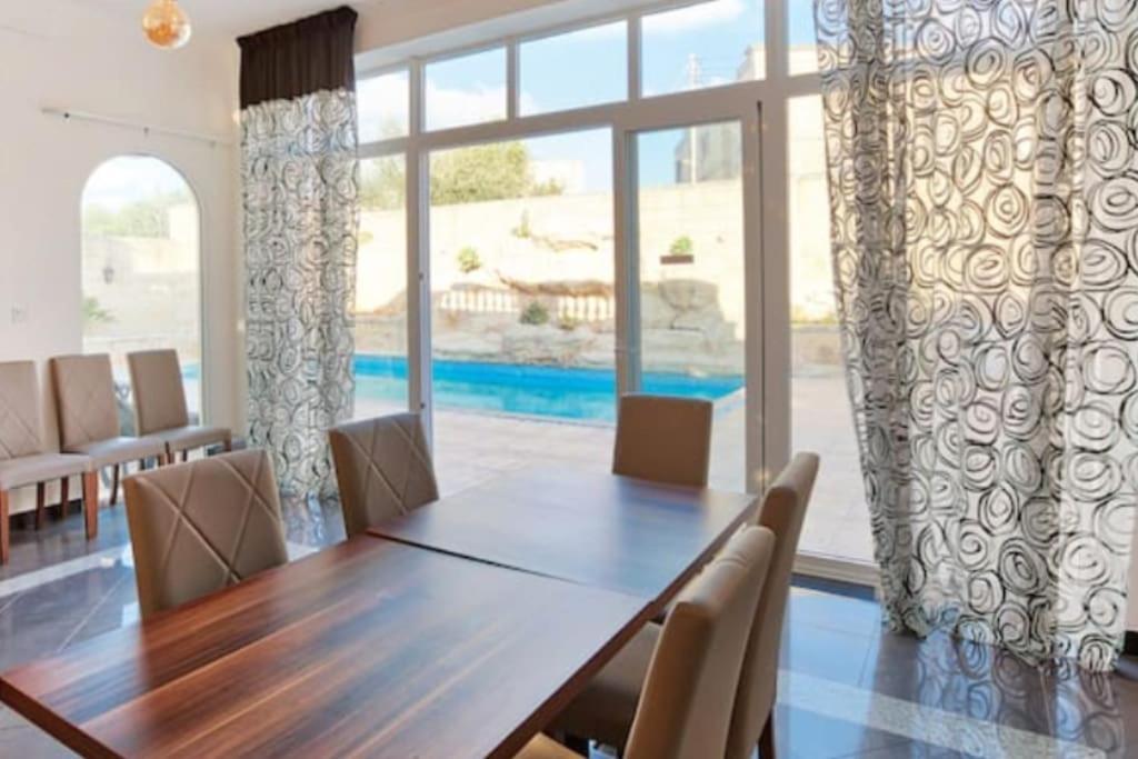 Velver Mansion, Malta - Luxury Villa With Pool 나샤르 외부 사진