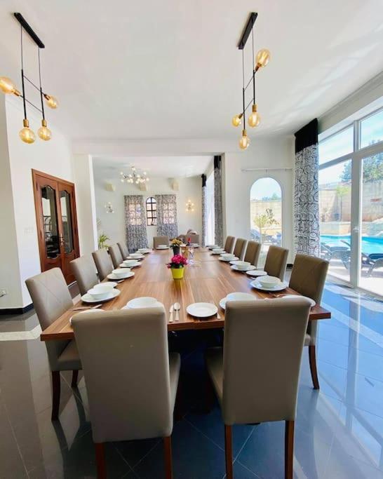 Velver Mansion, Malta - Luxury Villa With Pool 나샤르 외부 사진